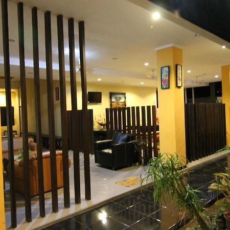 Ct1 Bali Bed & Breakfast クタ エクステリア 写真