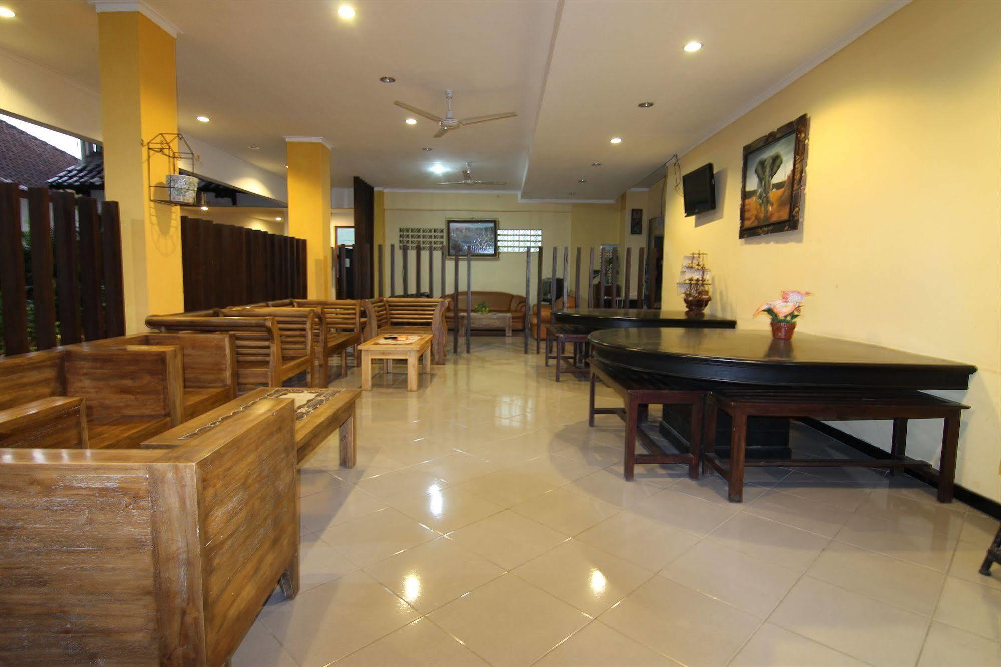 Ct1 Bali Bed & Breakfast クタ エクステリア 写真